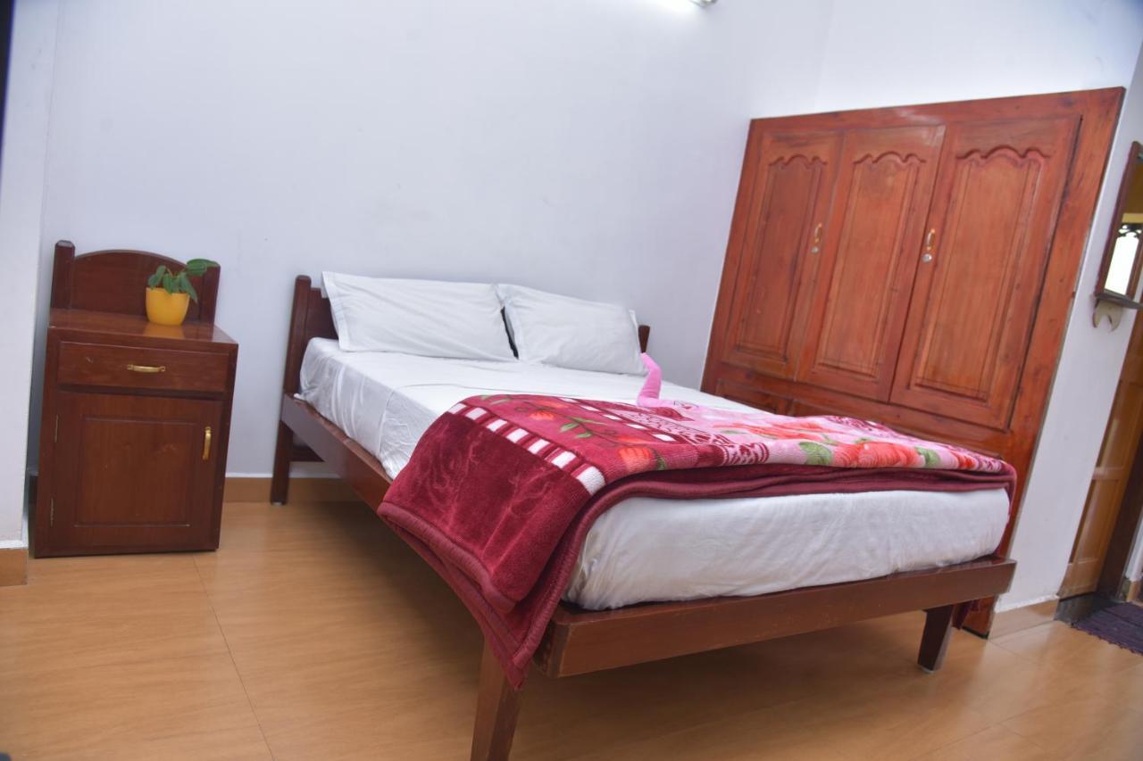 Hotel Ac Mist à Munnar Extérieur photo