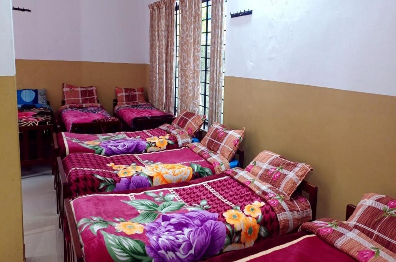 Hotel Ac Mist à Munnar Extérieur photo