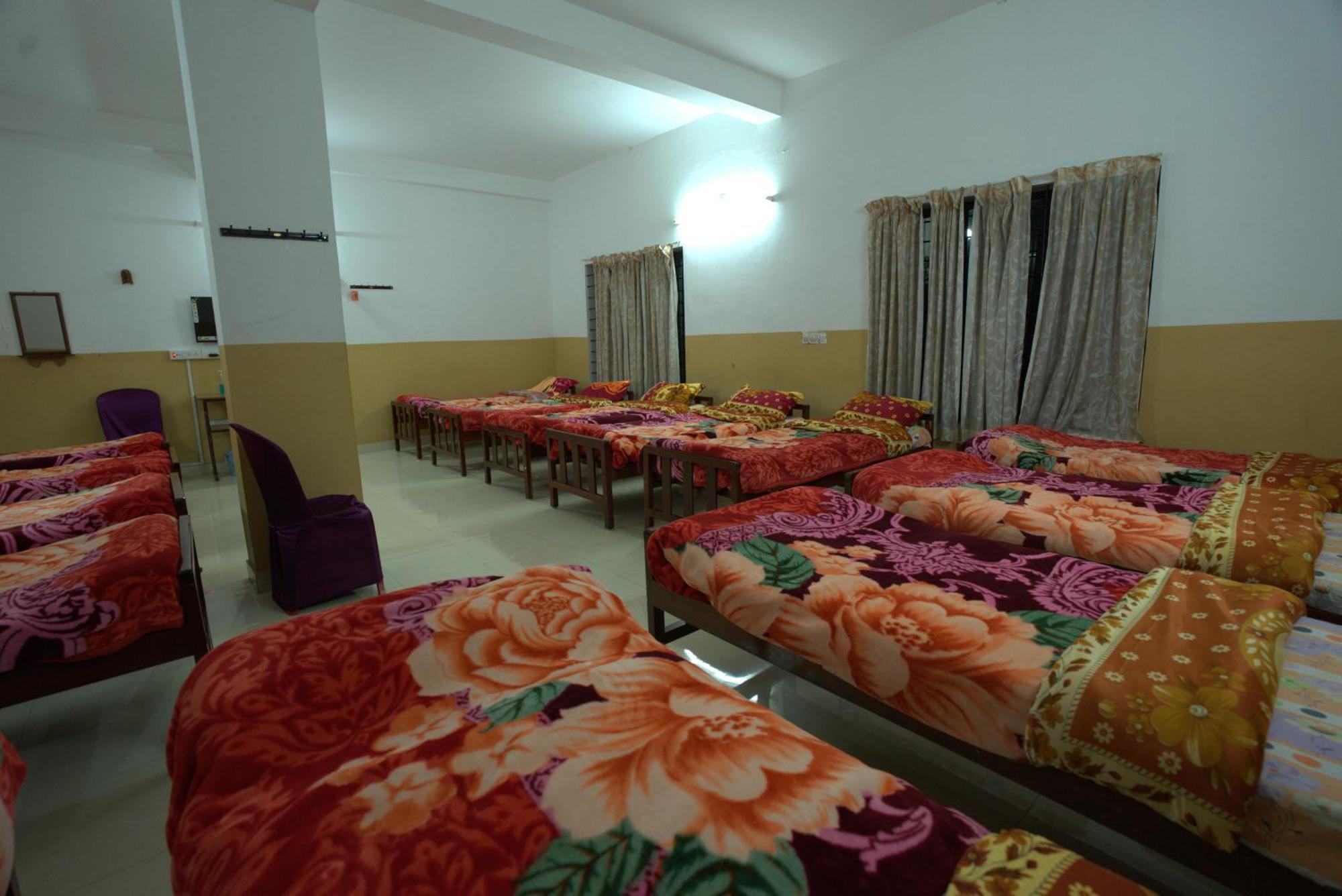 Hotel Ac Mist à Munnar Extérieur photo