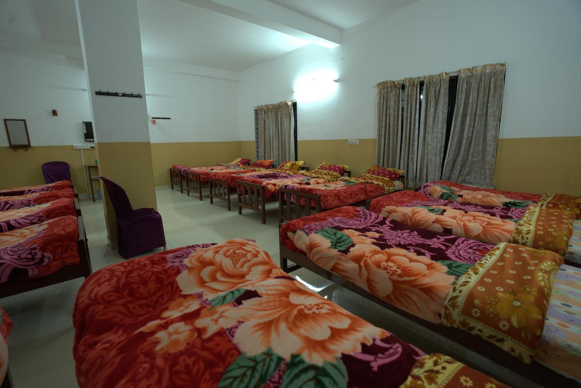 Hotel Ac Mist à Munnar Extérieur photo