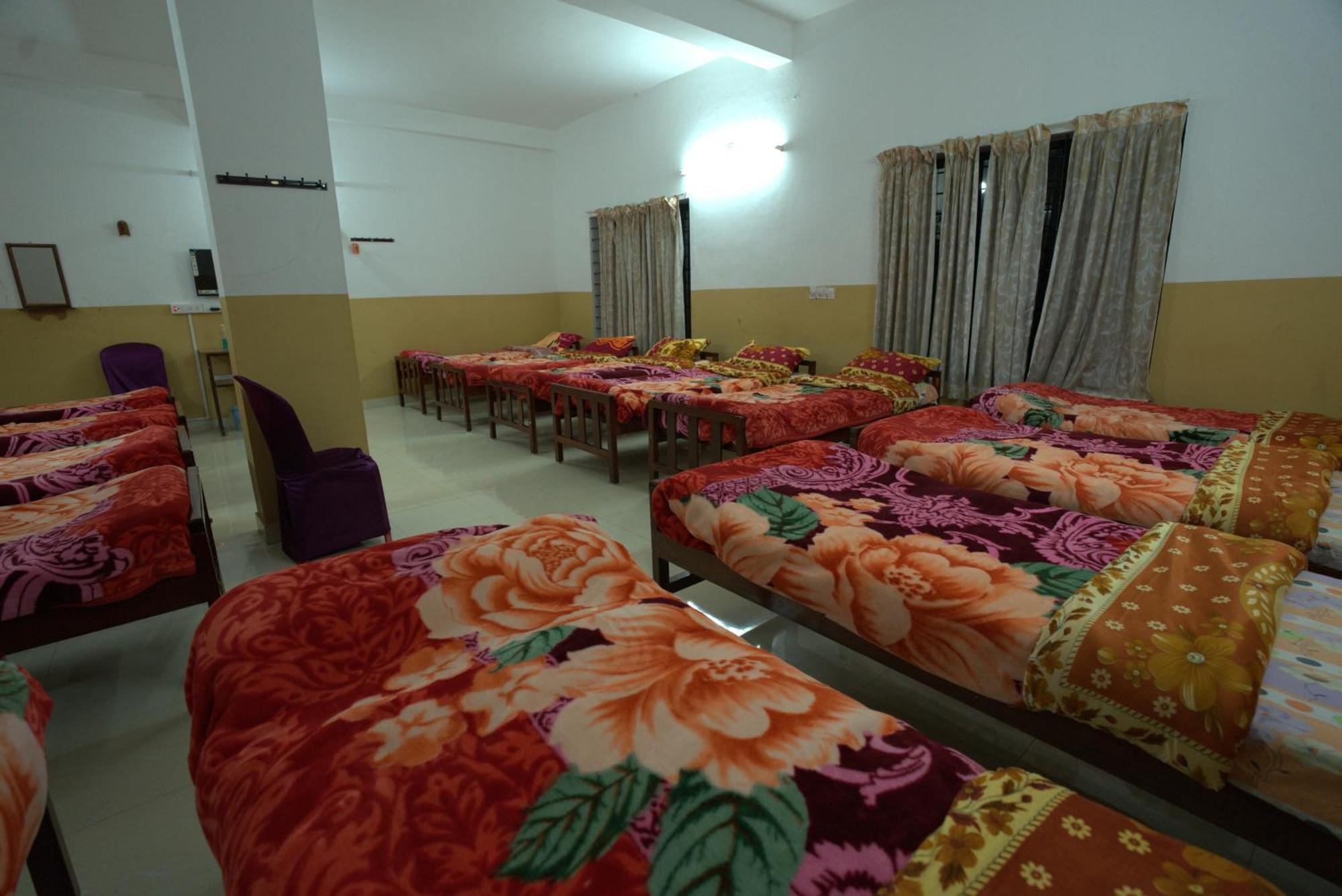 Hotel Ac Mist à Munnar Extérieur photo