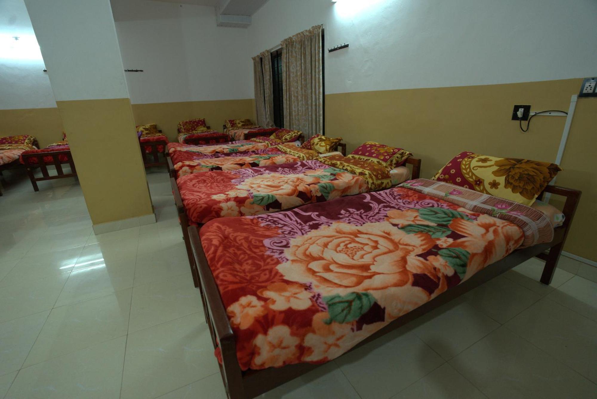 Hotel Ac Mist à Munnar Extérieur photo