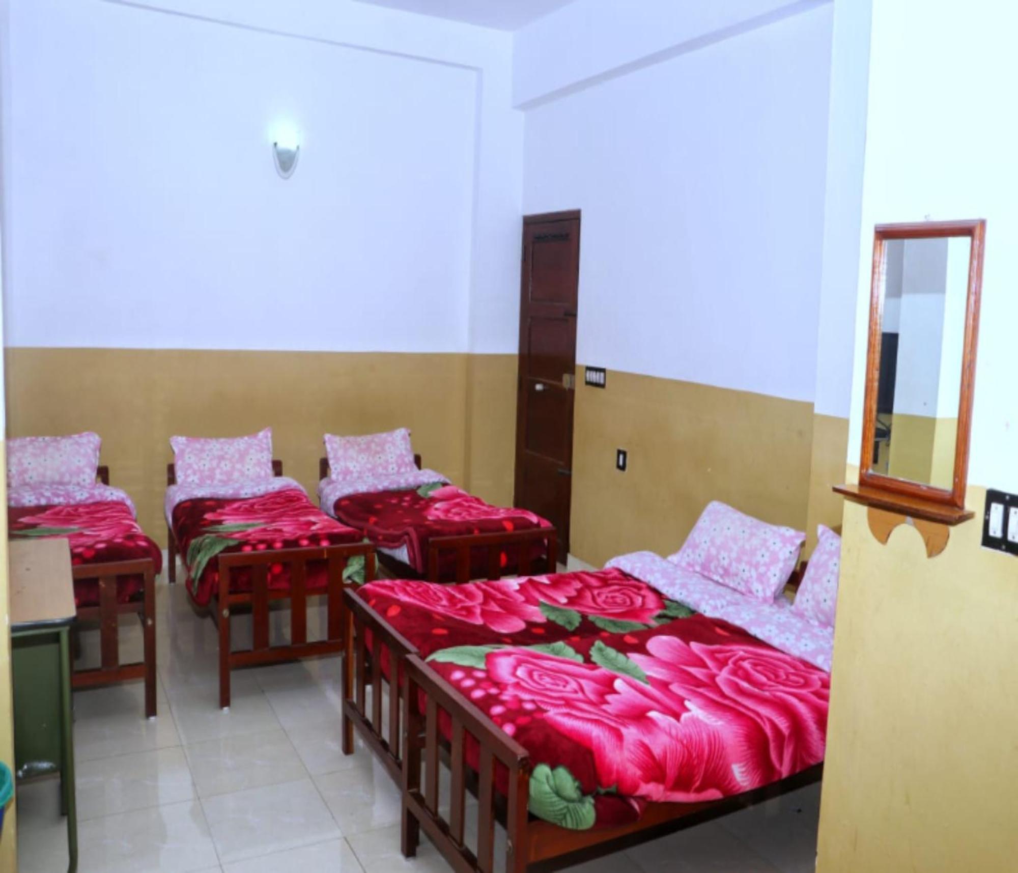 Hotel Ac Mist à Munnar Extérieur photo
