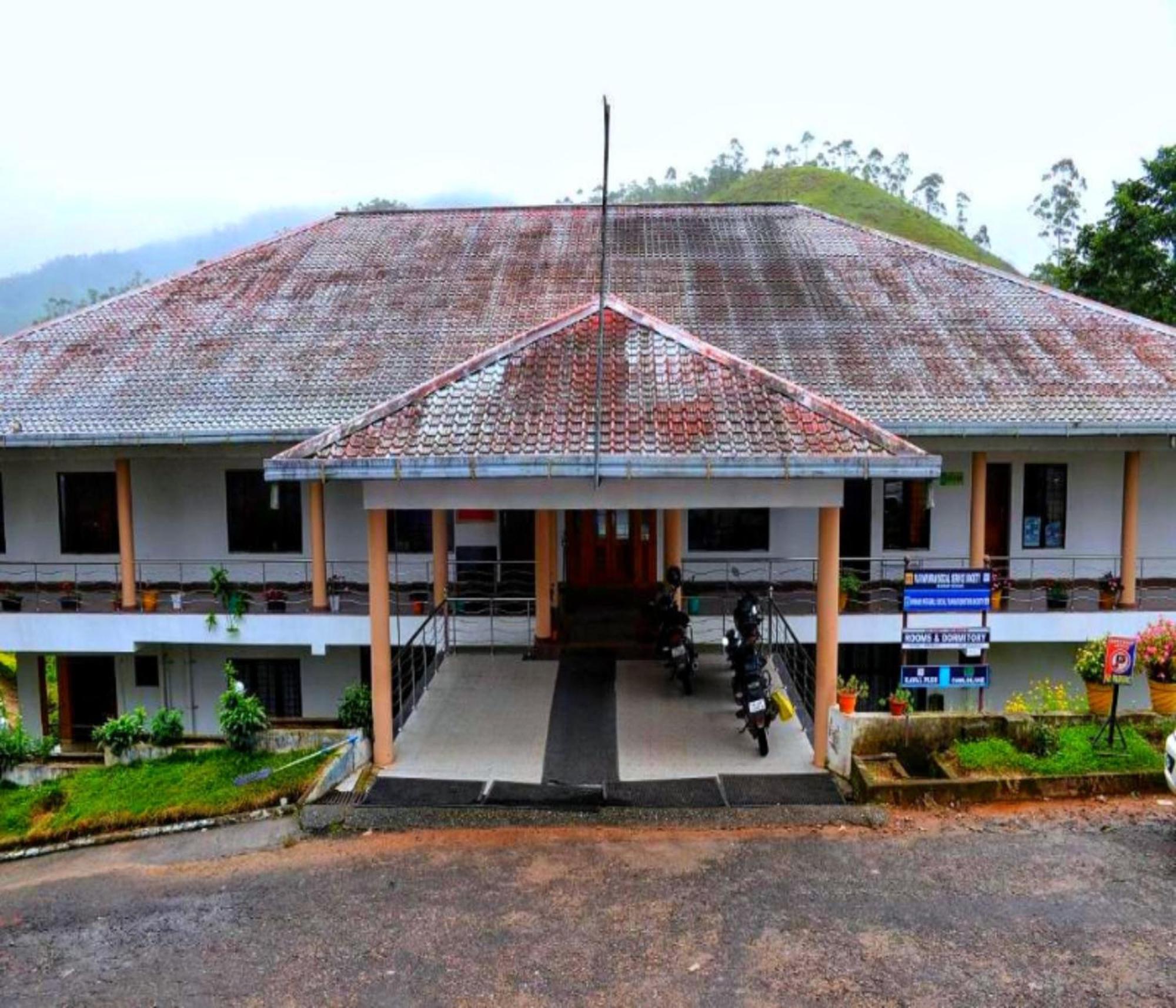 Hotel Ac Mist à Munnar Extérieur photo